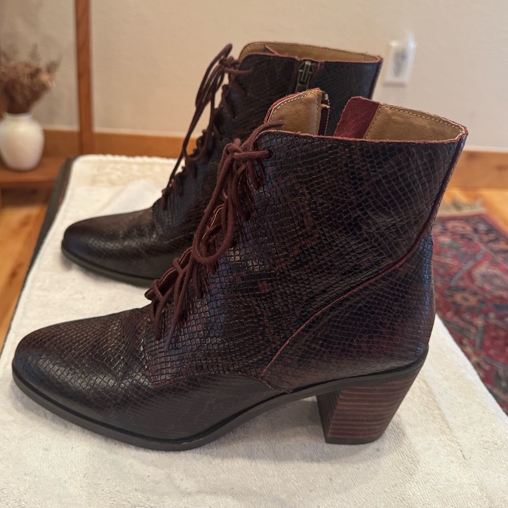 Lucky Brand Women’s Bootie